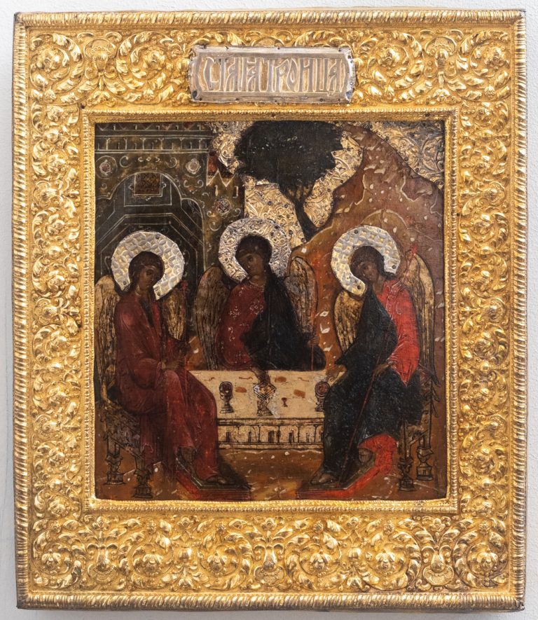Реставрация образа Святой Троицы